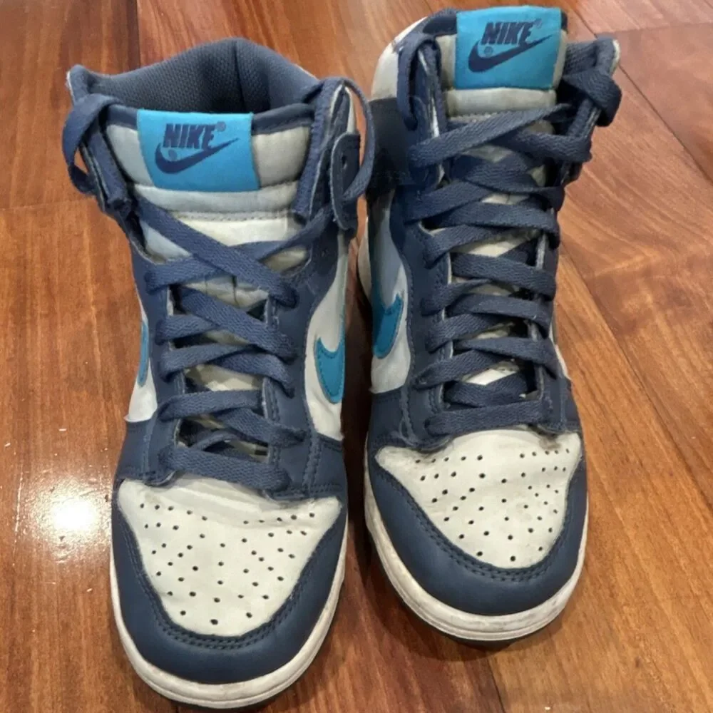 Nike Dunk Boys Blue & White High Top Leather Sneakers size 5